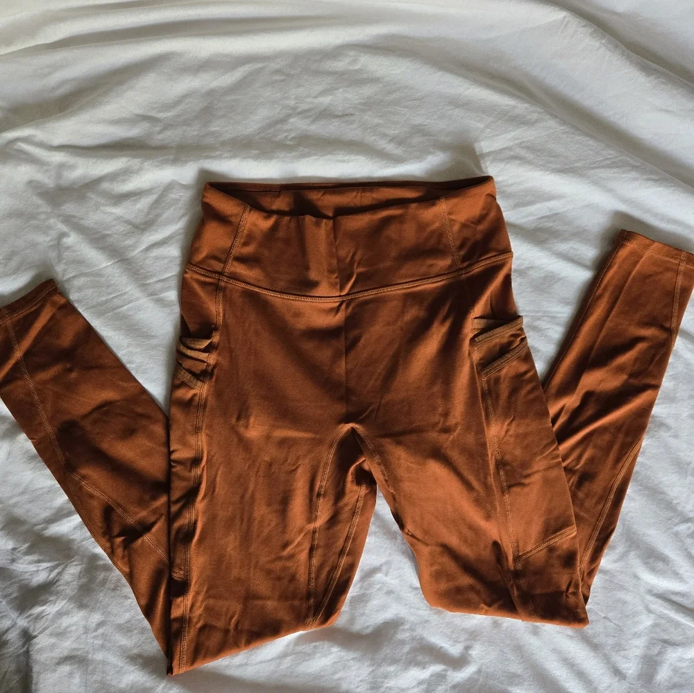 Fabletics Motion360 Seamless Leggings With Pockets Size M - Picture 3 of 7